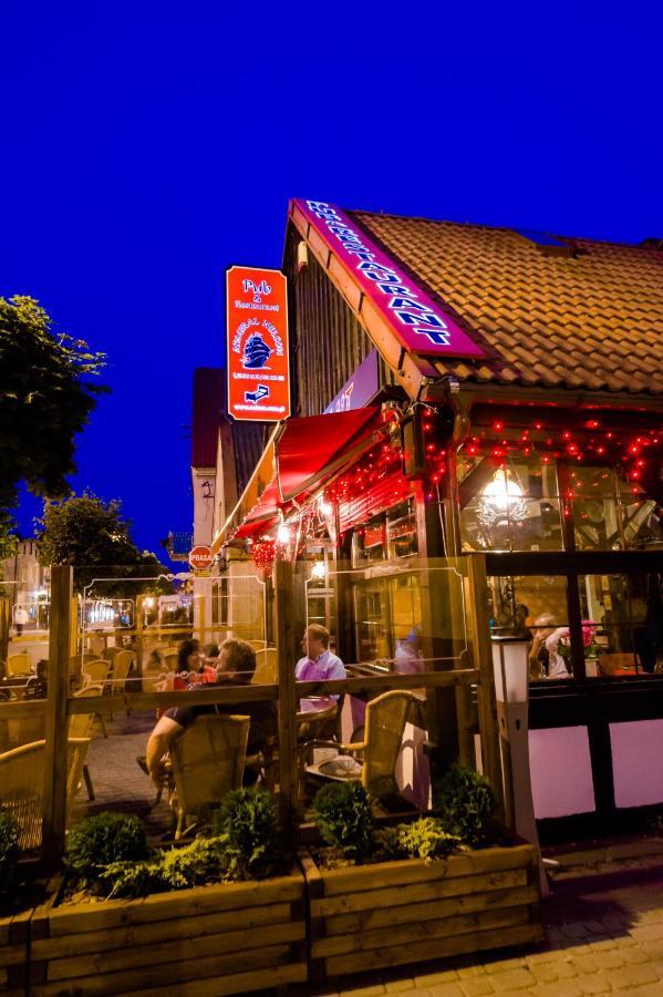 Villa & Restaurant Admiral Nelson เฮล ภายนอก รูปภาพ