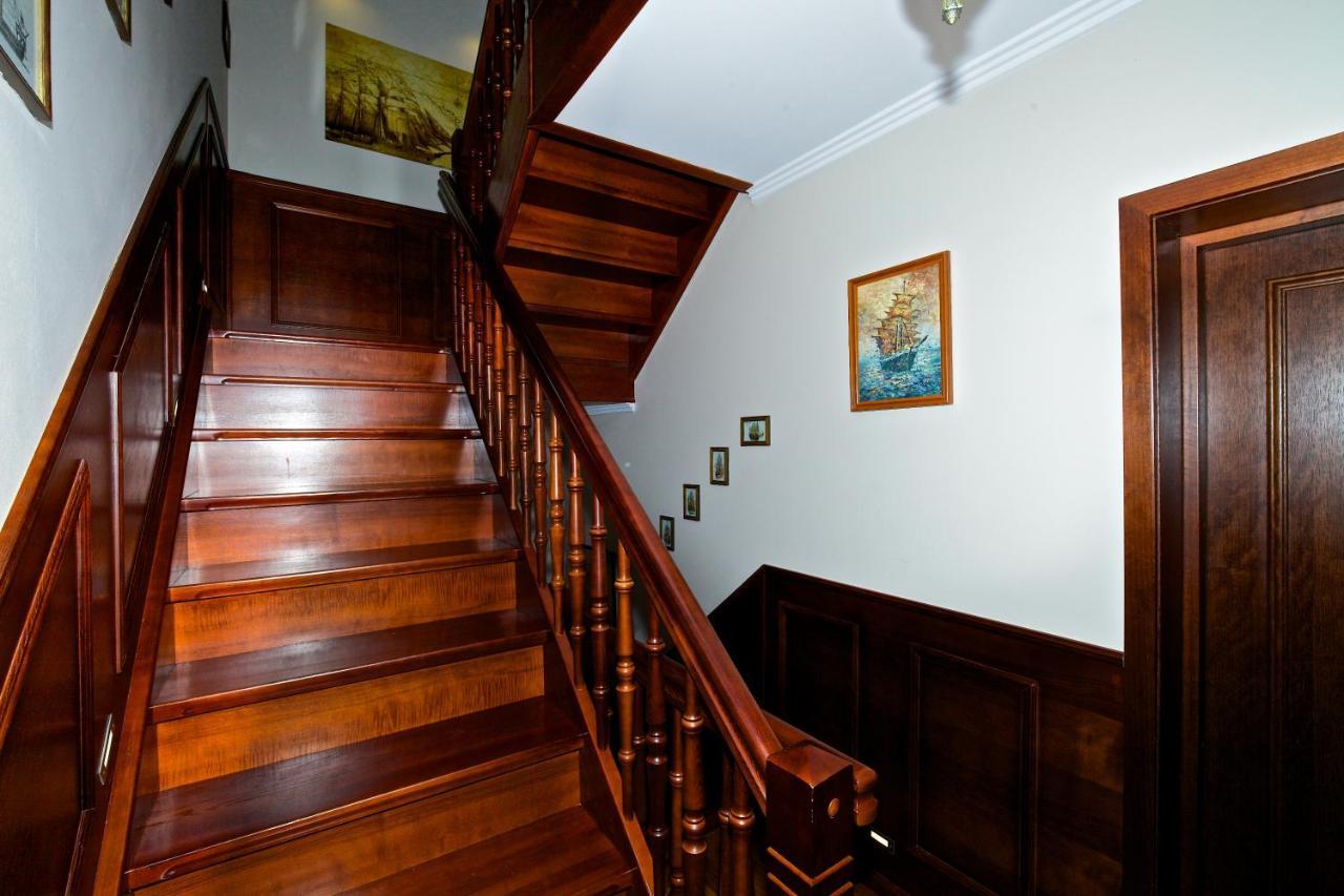 Villa & Restaurant Admiral Nelson เฮล ภายนอก รูปภาพ
